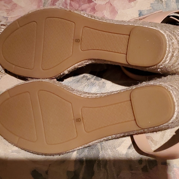 Tory Burch Nude Espadrilles - Picture 4 of 10